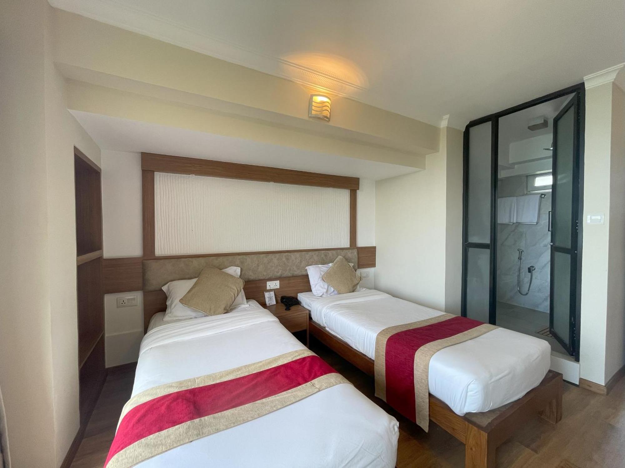 Hotel Himalayan Villa Нагаркот Екстериор снимка