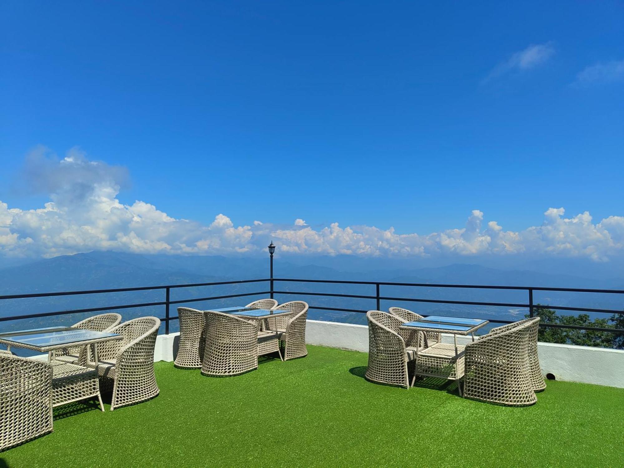 Hotel Himalayan Villa Нагаркот Екстериор снимка