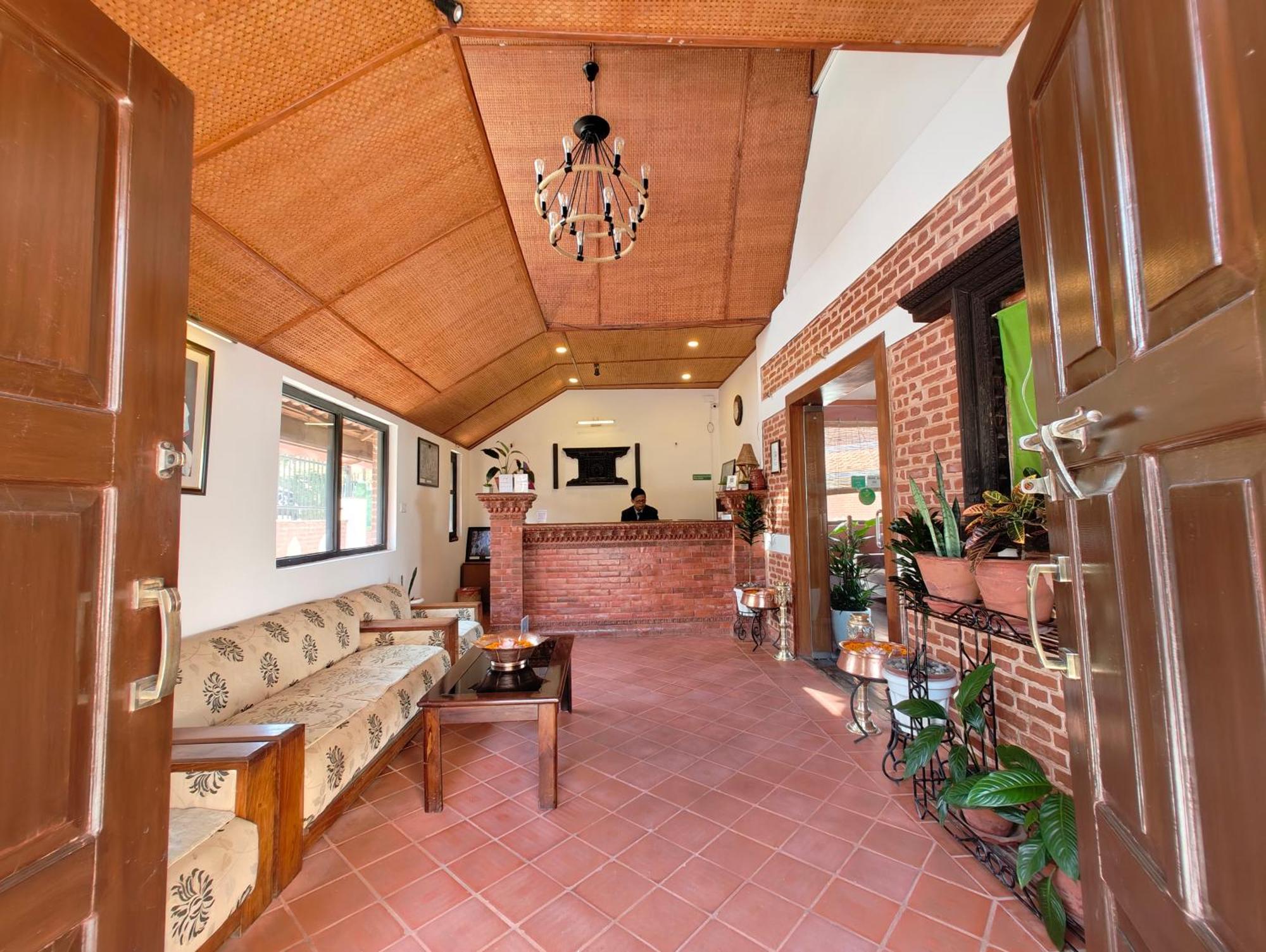 Hotel Himalayan Villa Нагаркот Екстериор снимка