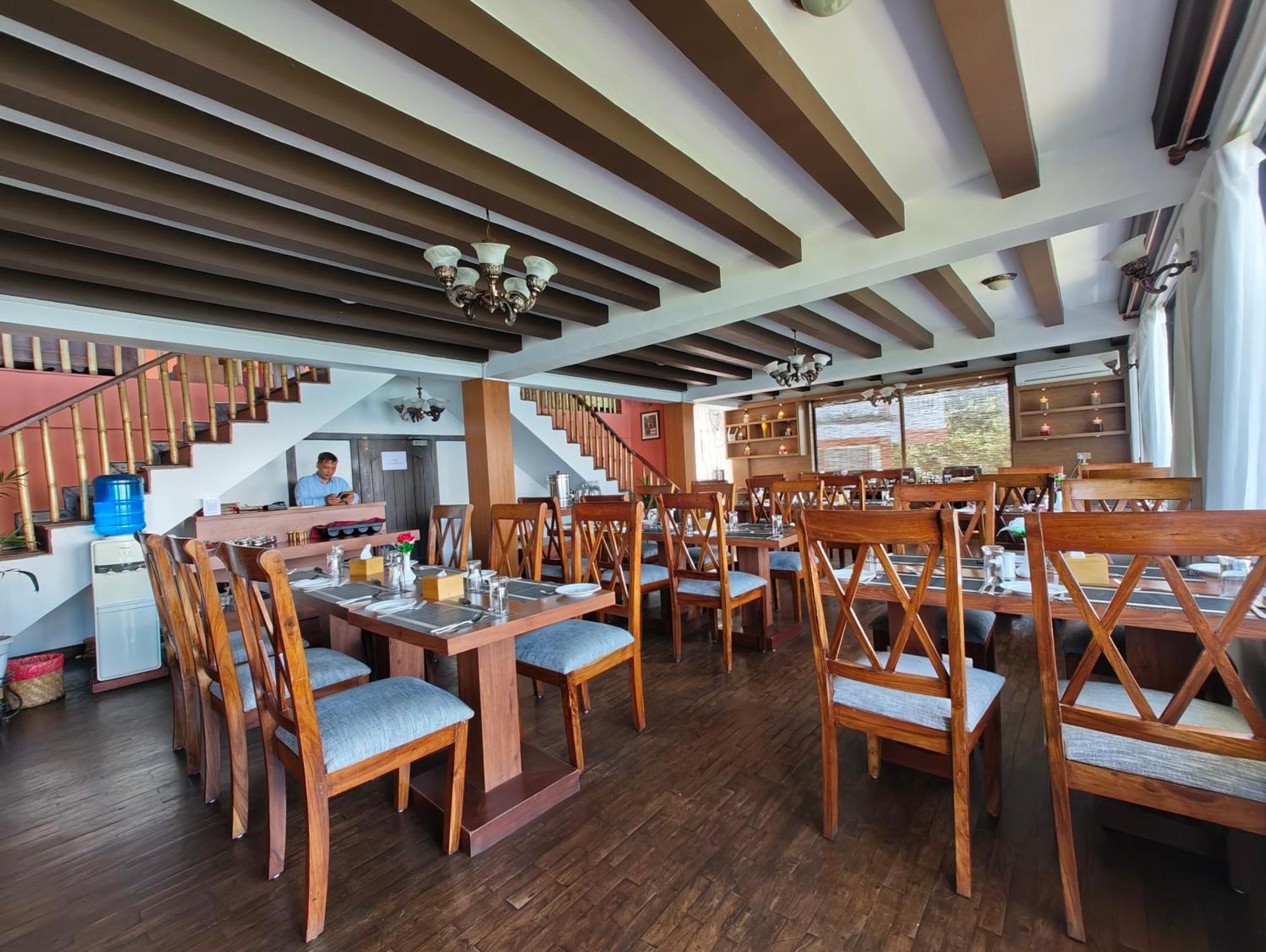Hotel Himalayan Villa Нагаркот Екстериор снимка