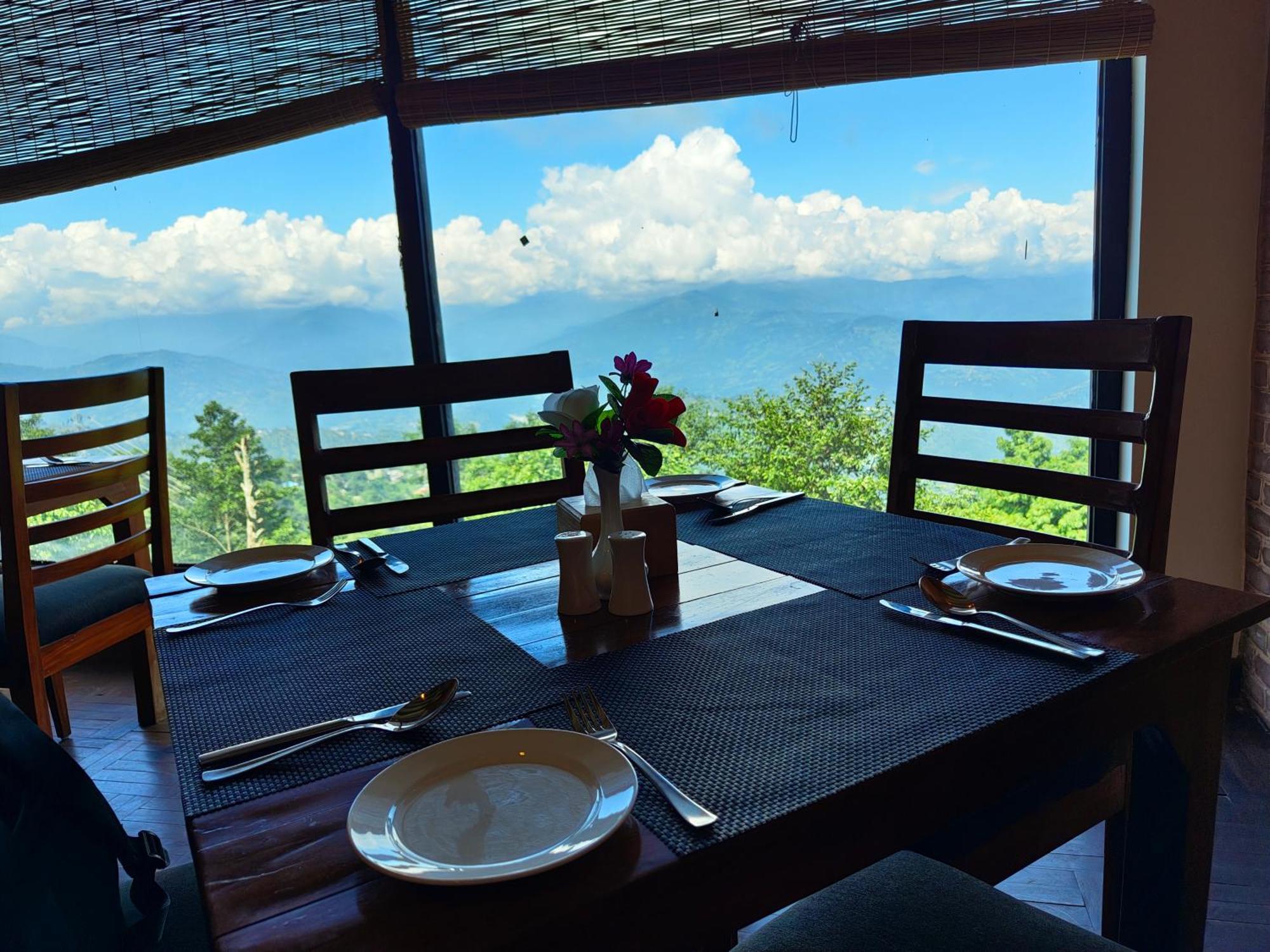 Hotel Himalayan Villa Нагаркот Екстериор снимка
