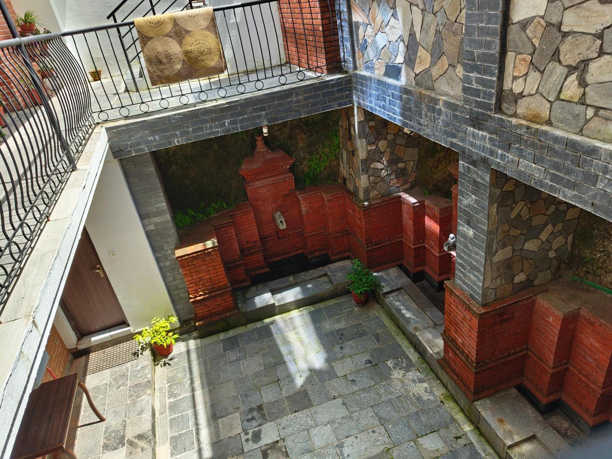 Hotel Himalayan Villa Нагаркот Екстериор снимка